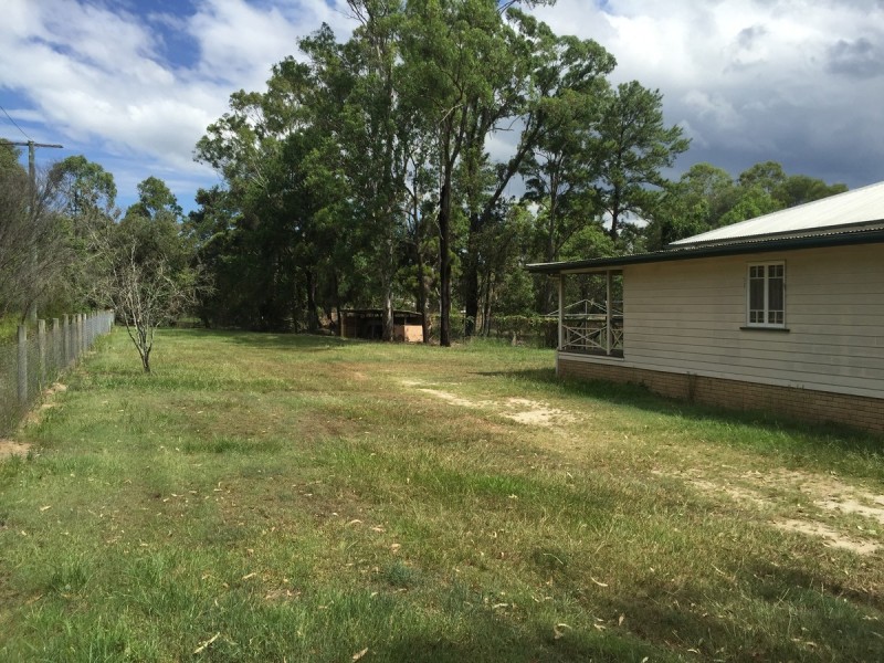 9 Lloyds Lane, Yatala QLD 4207