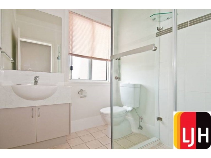 4/2 Gloucester Street, Waterford QLD 4133