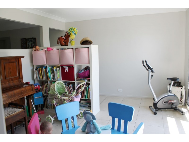 2 Achievement Drive, Ormeau QLD 4208