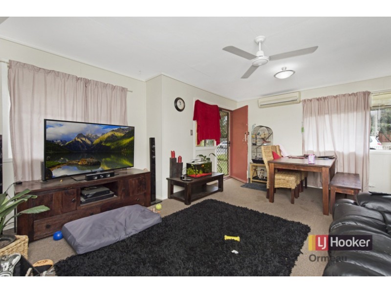 13 Clare Road, Kingston QLD 4114