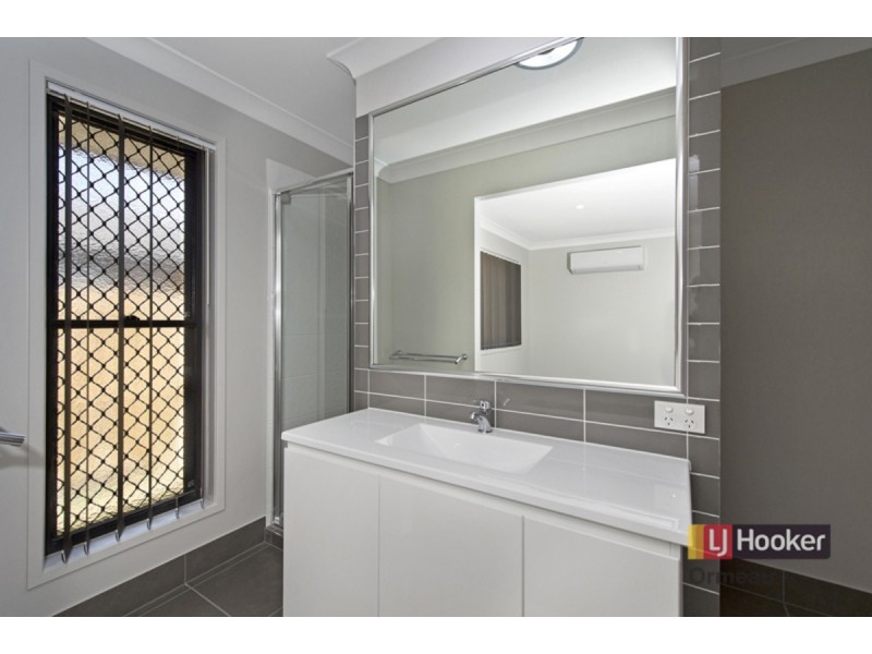 13 Taurus Circuit, Coomera QLD 4209