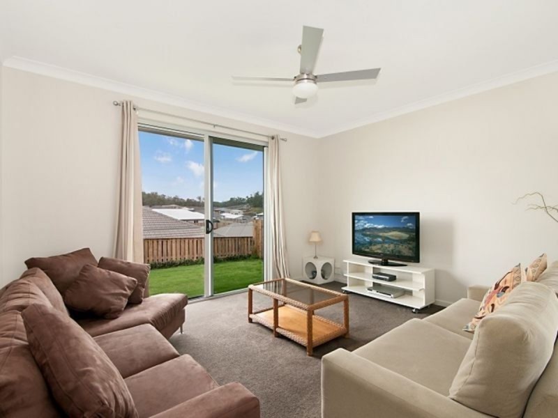 11 Treecreeper Crescent, Upper Coomera QLD 4209