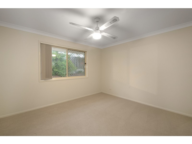 21 Hillside Crescent, Edens Landing QLD 4207
