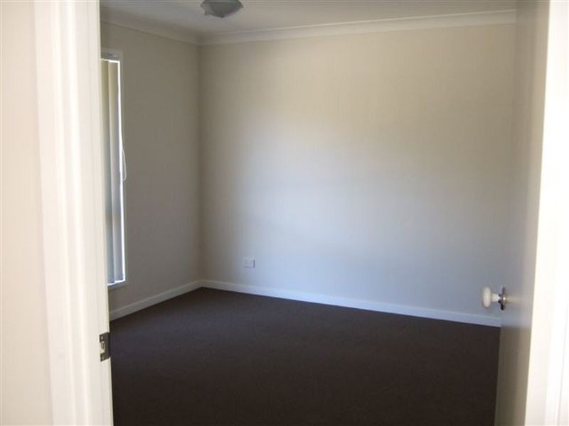 10 Achievement Drive, Ormeau QLD 4208