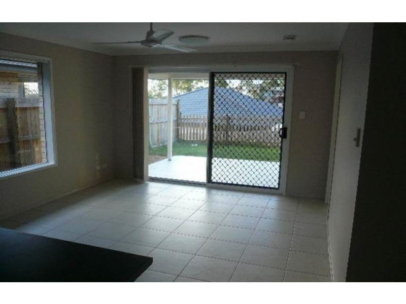 27 Mossman Parade, Waterford QLD 4133