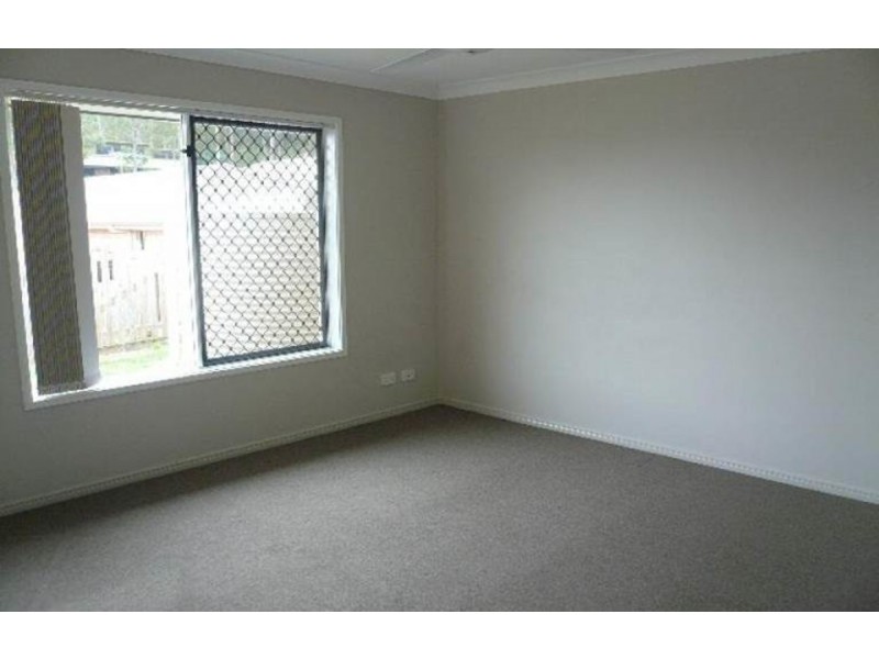 27 Mossman Parade, Waterford QLD 4133