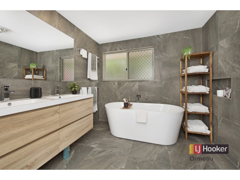 17 Haase Crescent, Ormeau QLD 4208