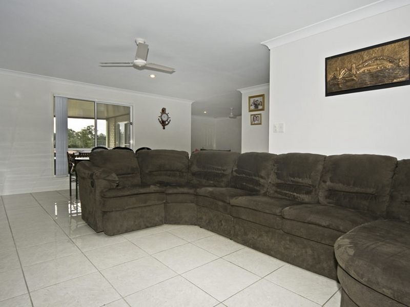 37 Bedivere Dr, Ormeau QLD 4208
