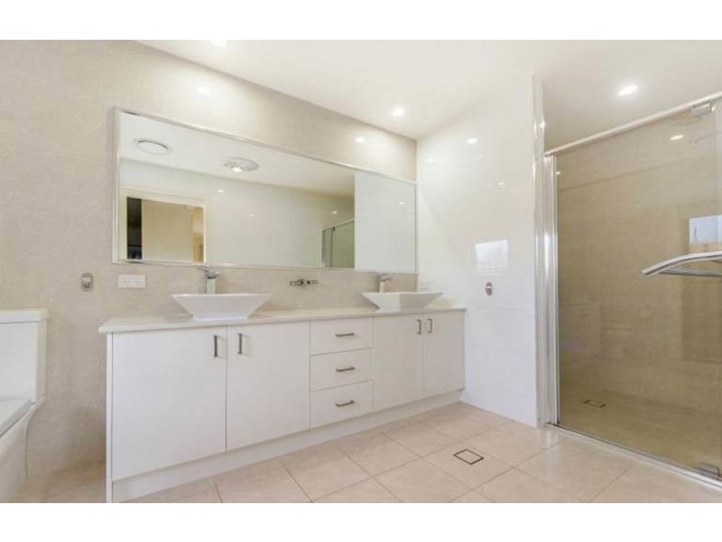 6 Rowella Street, Pimpama QLD 4209