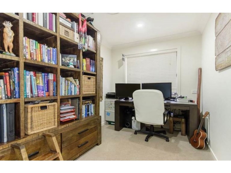 6 Rowella Street, Pimpama QLD 4209