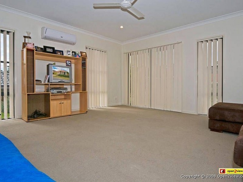 10 Shawnee Cr, Pimpama QLD 4209