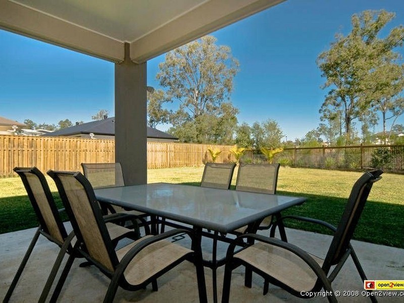 15 Strathburn Cr, Ormeau QLD 4208
