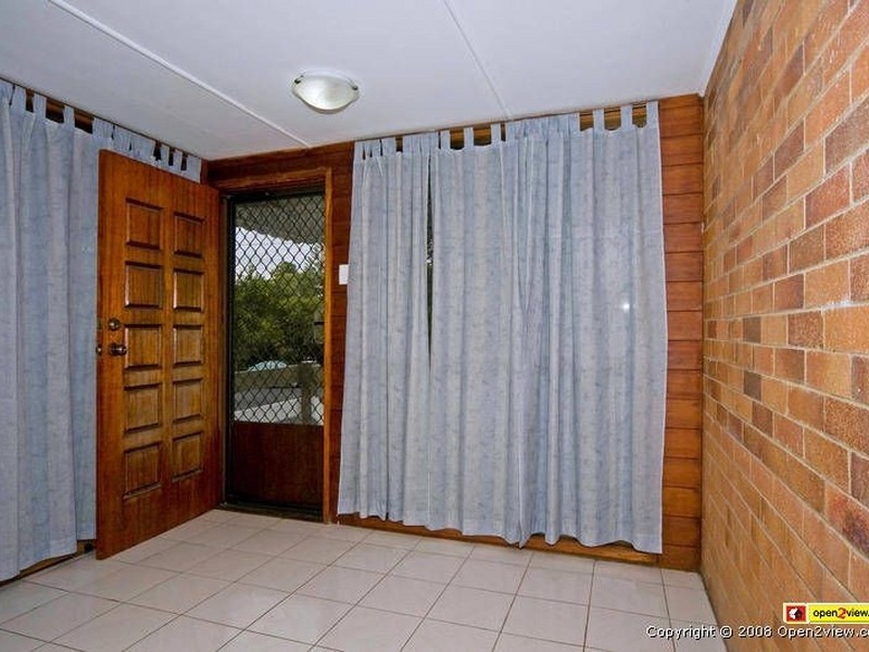 4 Albert Street, Woodridge QLD 4114