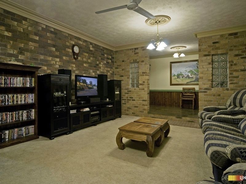 111 Peachey Rd, Ormeau QLD 4208