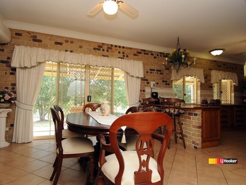 5 Woodville Pl, Yatala QLD 4207