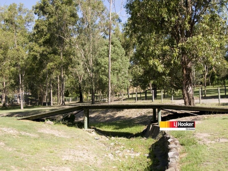 5 Woodville Pl, Yatala QLD 4207
