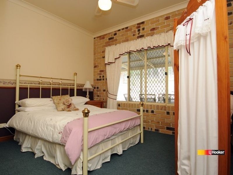 5 Woodville Pl, Yatala QLD 4207