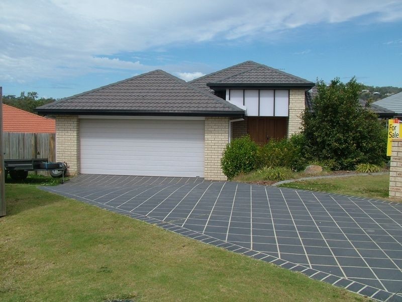 8 Morrell Crt, Ormeau QLD 4208
