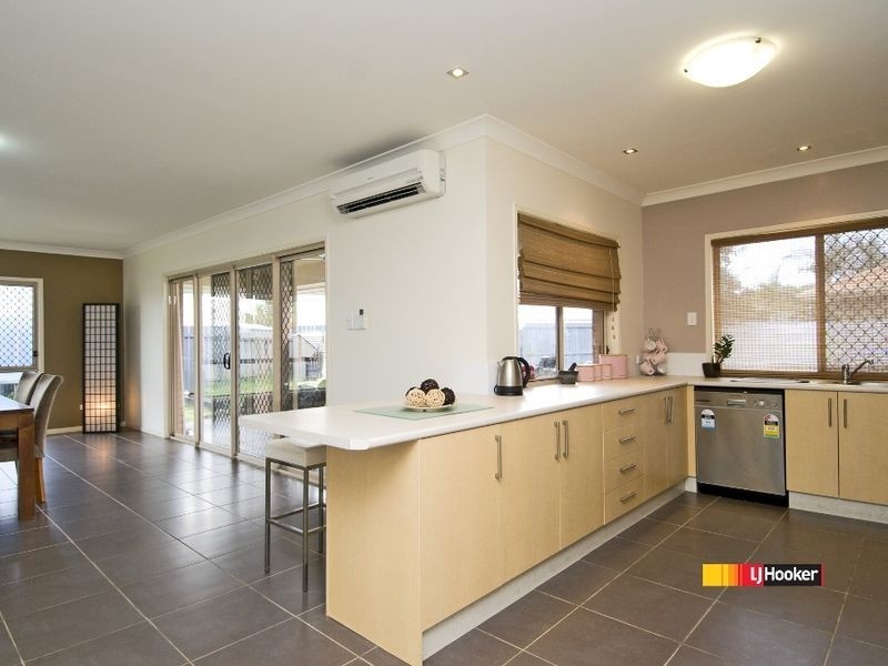 14 Carallia Crt, Ormeau QLD 4208