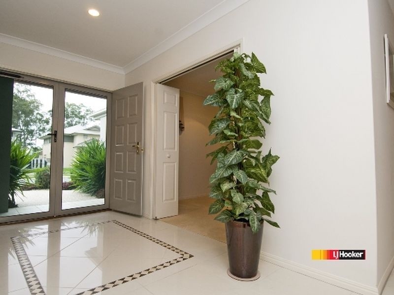 12 Jondaryn St, Ormeau QLD 4208