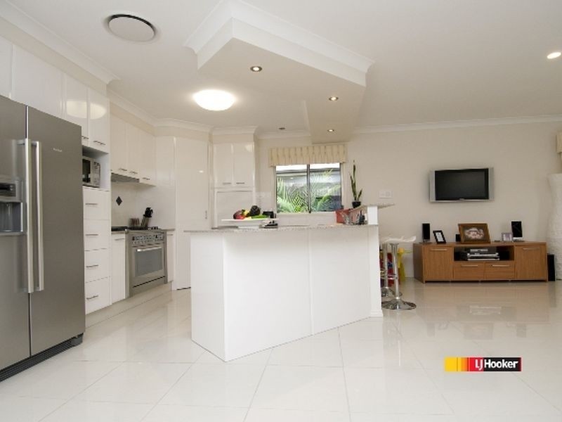 12 Jondaryn St, Ormeau QLD 4208