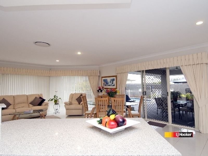 12 Jondaryn St, Ormeau QLD 4208