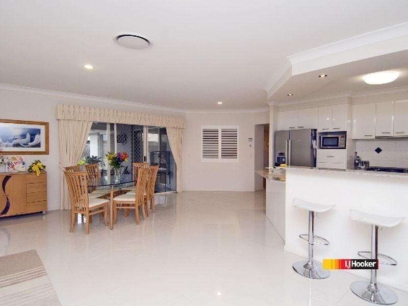 12 Jondaryn St, Ormeau QLD 4208