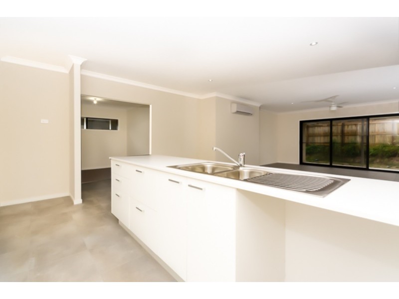 7 Terania Avenue, Ormeau Hills QLD 4208