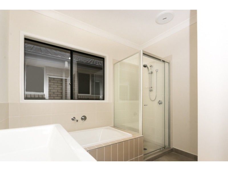 7 Terania Avenue, Ormeau Hills QLD 4208