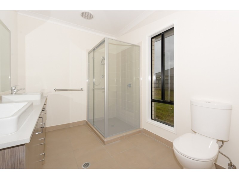 7 Terania Avenue, Ormeau Hills QLD 4208