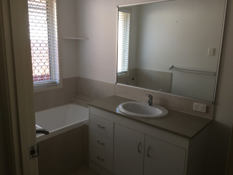 16 Zachary Street, Eagleby QLD 4207