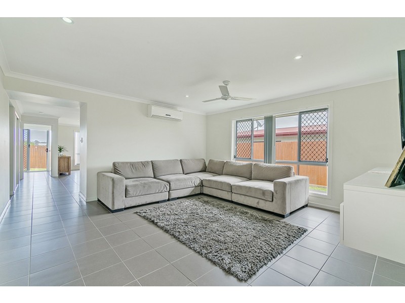 20 Arcadia Boulevard, Pimpama QLD 4209