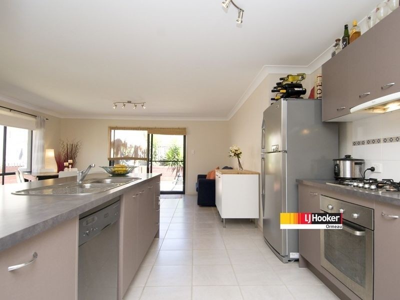 22 Cedarton Cr, Ormeau QLD 4208