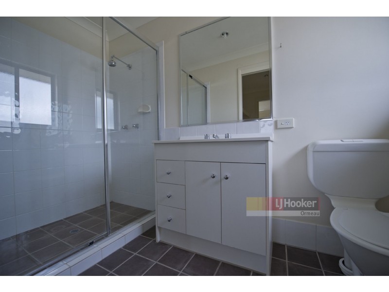 2/9 Carallia Court, Ormeau QLD 4208