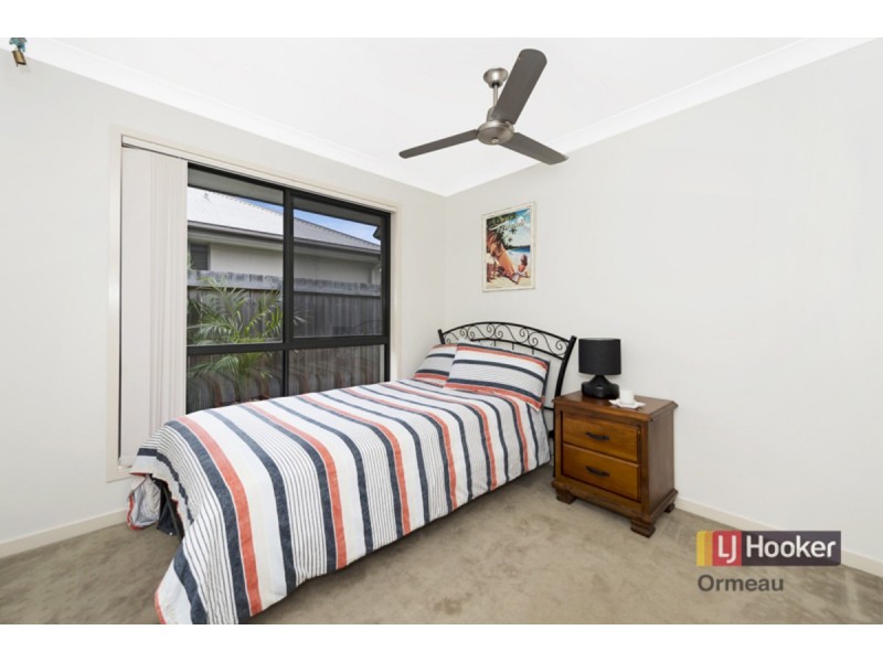 2/4 Bidmead Circuit, Pimpama QLD 4209