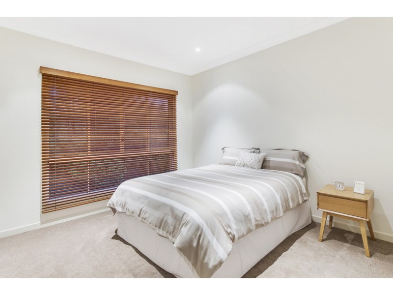 26-28 Vennor Drive, Ormeau QLD 4208