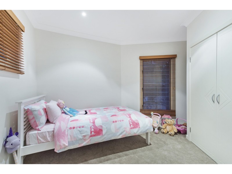 26-28 Vennor Drive, Ormeau QLD 4208