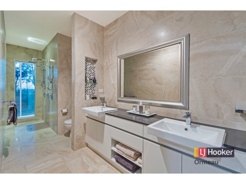 11 Guara Grove East, Pimpama QLD 4209