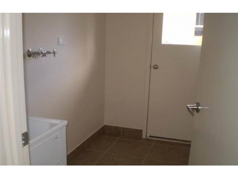 10 Matthews Crescent, Pimpama QLD 4209