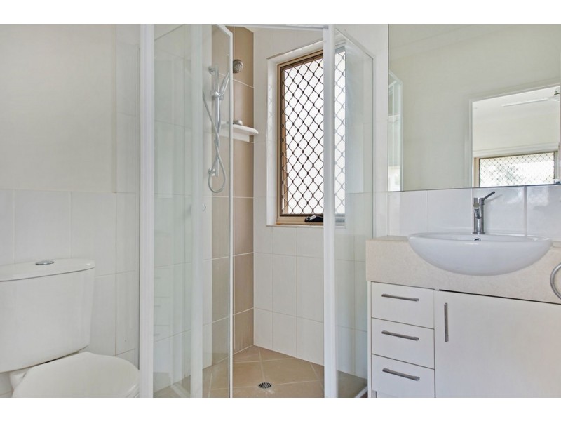 8 Kondalilla Terrace, Waterford QLD 4133