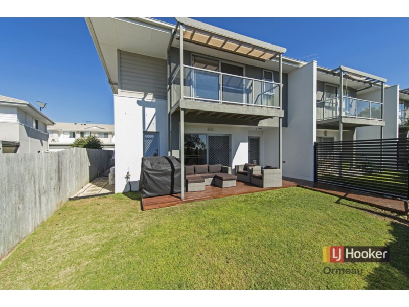 4/2 Christopher Street, Pimpama QLD 4209