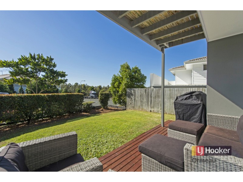 4/2 Christopher Street, Pimpama QLD 4209