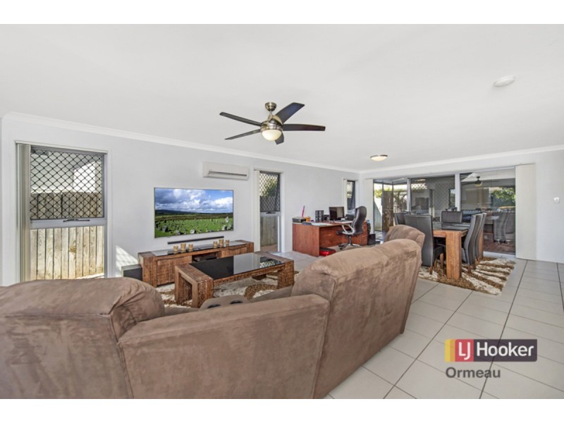 4/2 Christopher Street, Pimpama QLD 4209