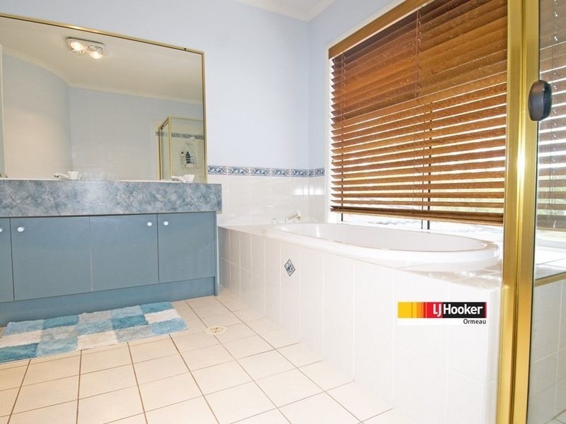 63 Peachey Rd, Ormeau QLD 4208