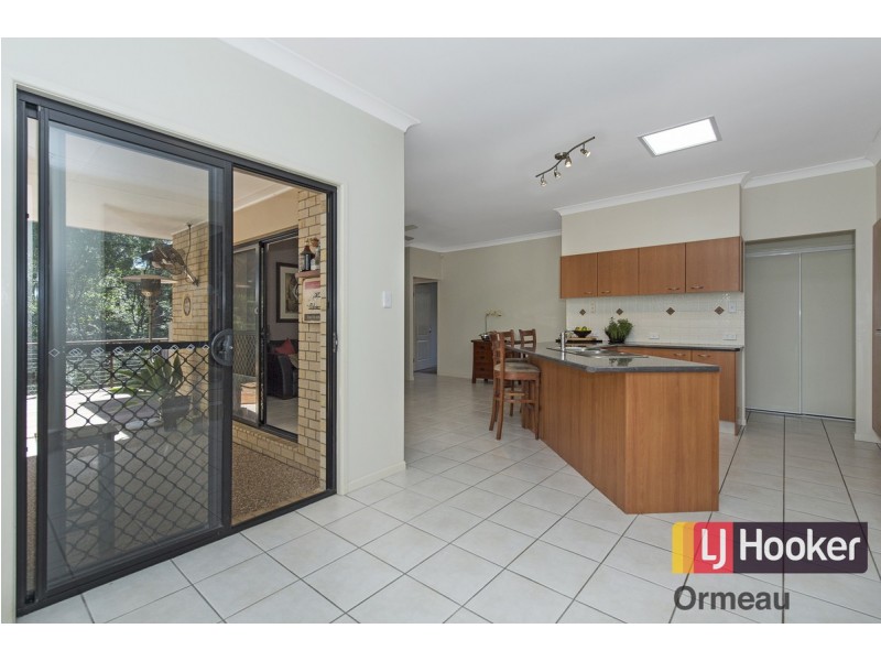 15 Roberts Drive, Maudsland QLD 4210
