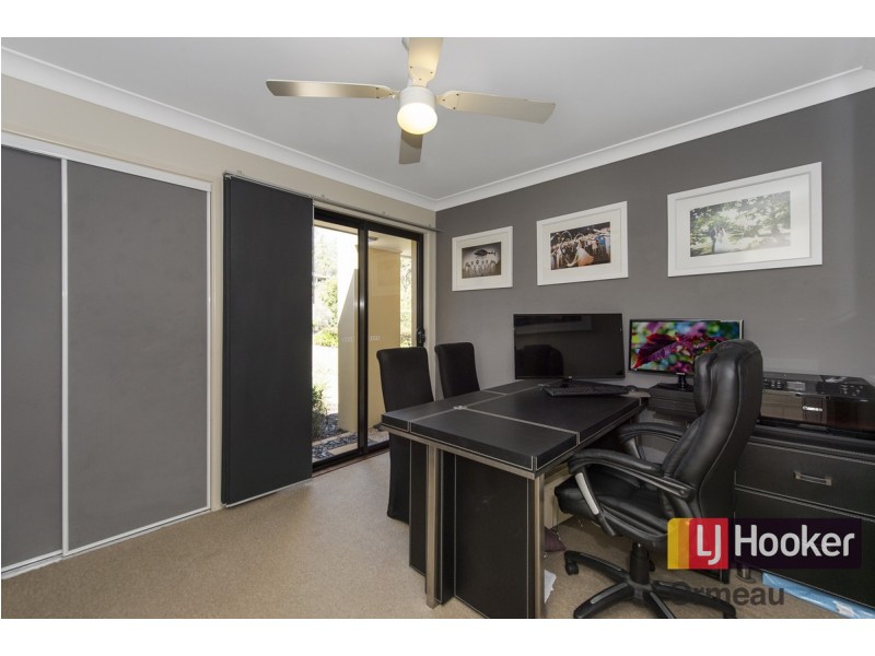 15 Roberts Drive, Maudsland QLD 4210
