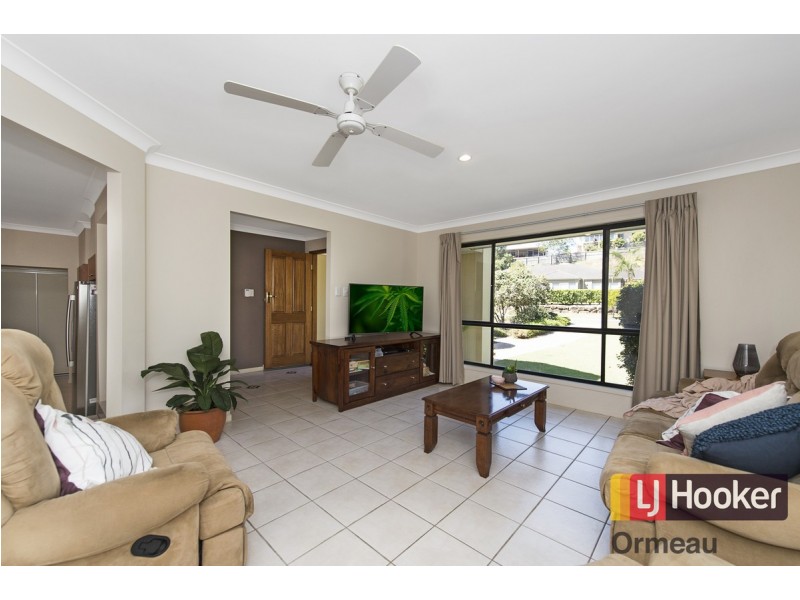 15 Roberts Drive, Maudsland QLD 4210