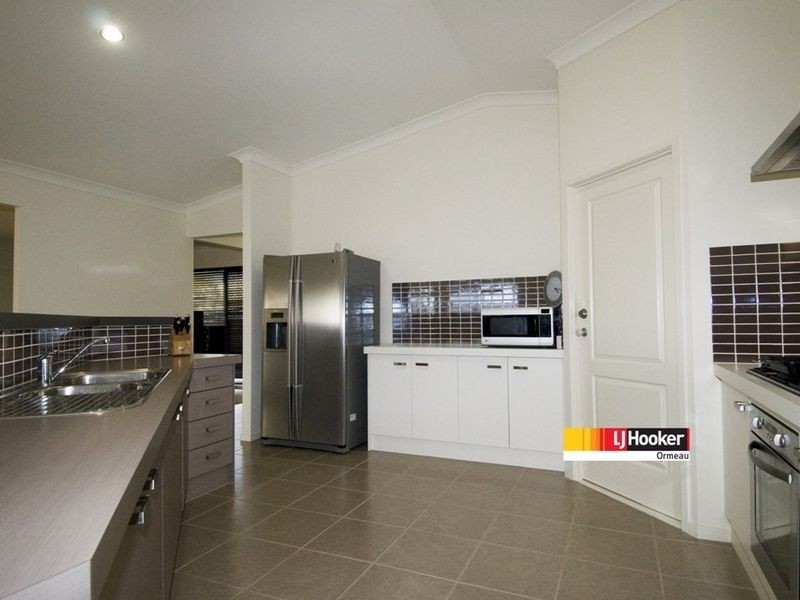 10 Strathburn Cr, Ormeau QLD 4208