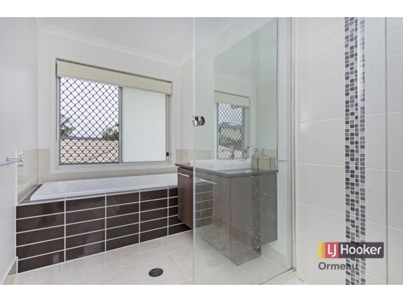 130 River Run Circuit, Ormeau Hills QLD 4208