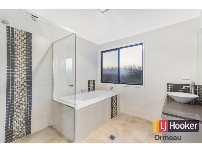 12 Blackcomb Rise, Ormeau Hills QLD 4208